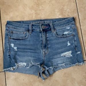 American Eagle short